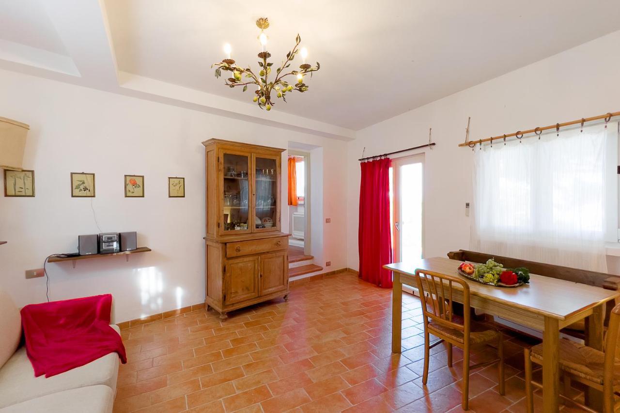 Villa Caterina Quiete E Mare-Goelba Sant'Andrea Eksteriør billede